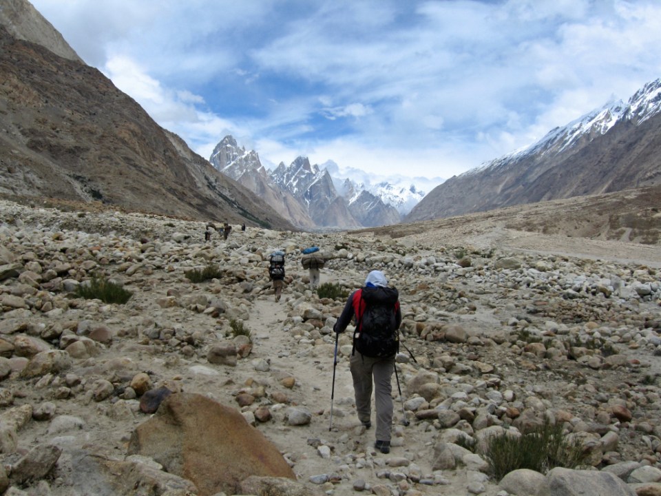 Matt heading for Paiju and the big mountains