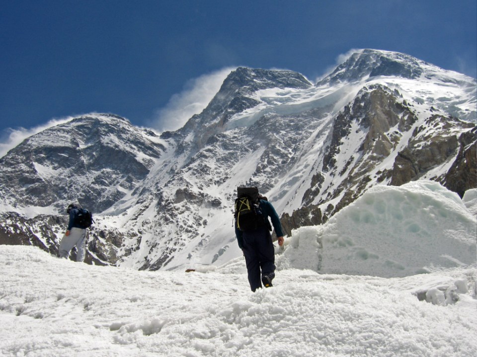 Acclimatisation hike to start of the climbing on Broad Peak