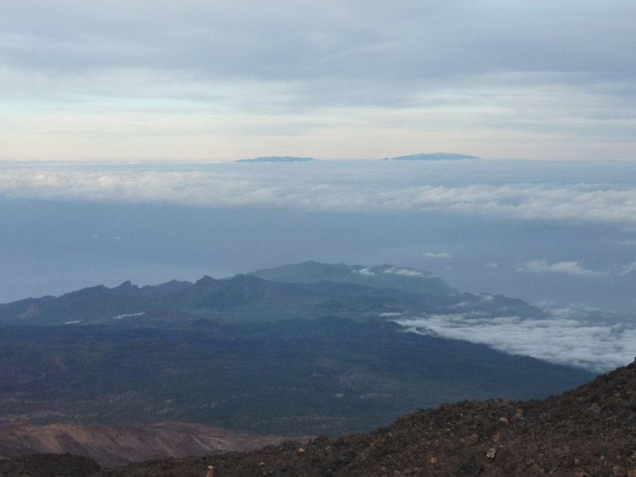 View west from Pico Viejo, Gomera and La Palma in distance ?!
