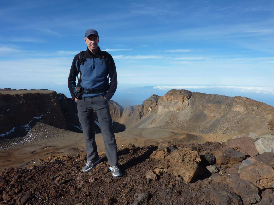 Pico Viejo crater rim