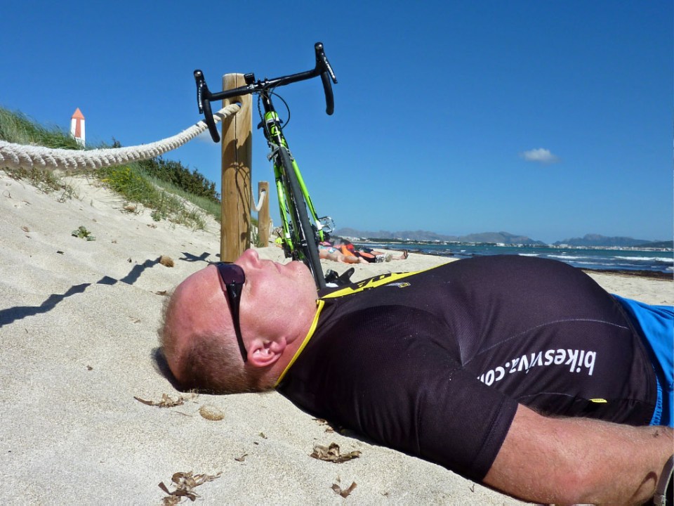 Angus chilling out on Alcudia Bay......
