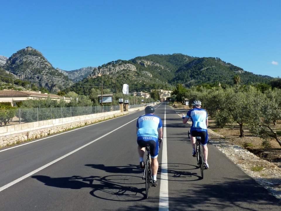 Kenny and John approaching Caimari