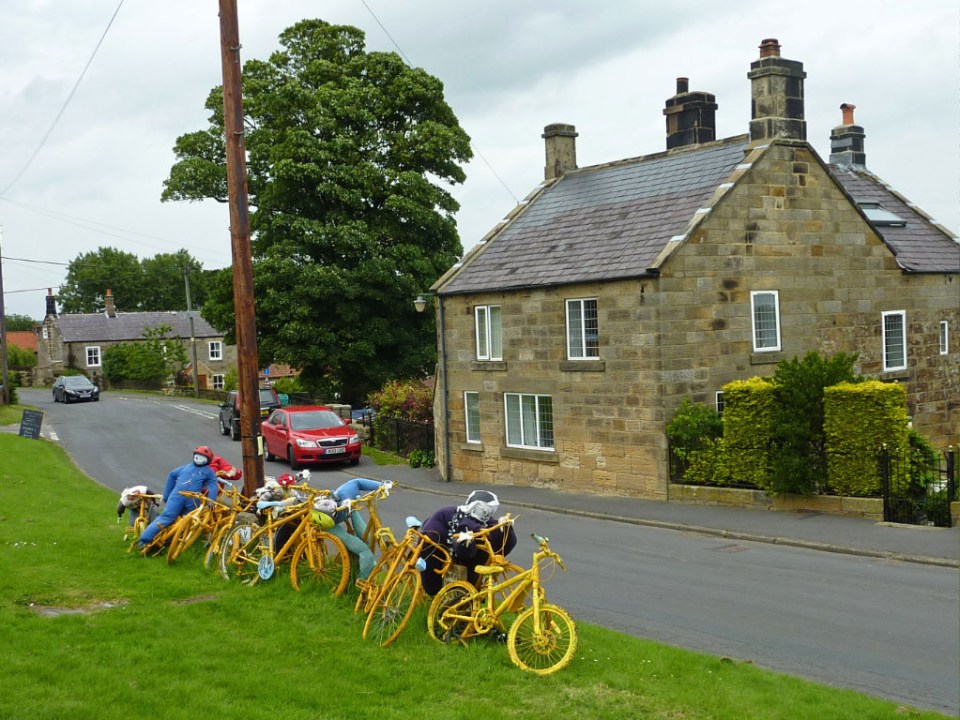 The peloton in Glaisdale