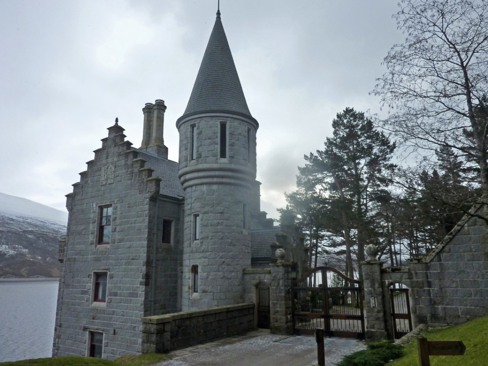 Ben Alder Lodge
