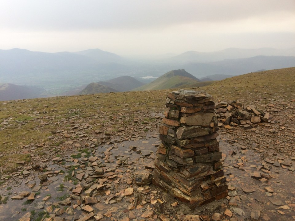Eel Crag looking towards Causey Pike