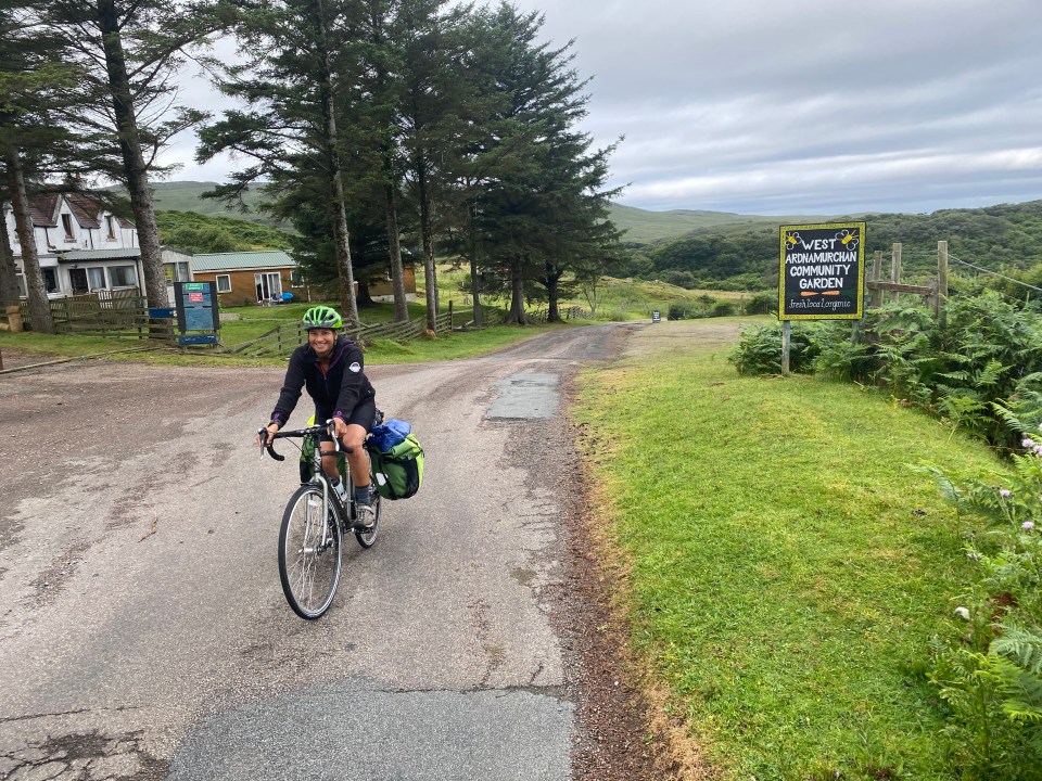 Cycling back to Kilchoan for breakfast at the Puffin Coffee Cafe.